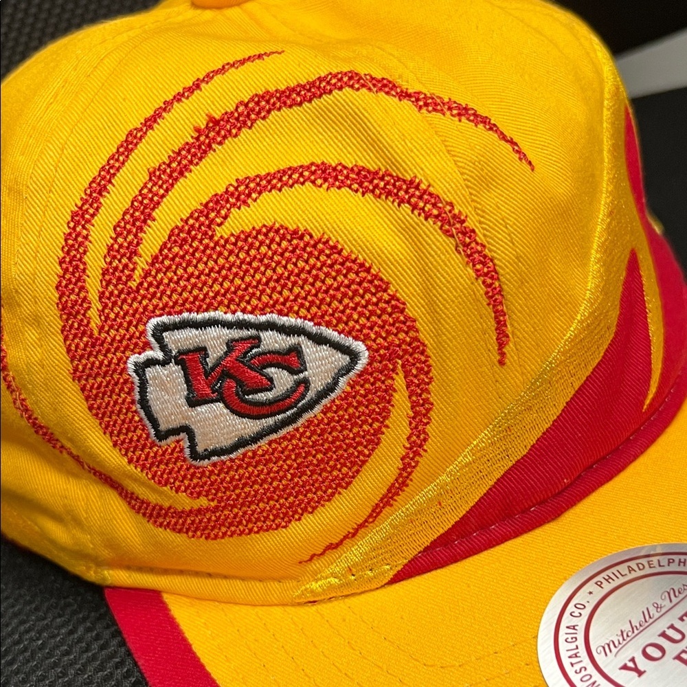 NWT Mitchell & Ness Yellow and Red Chiefs Cap - Picture 2 of 12